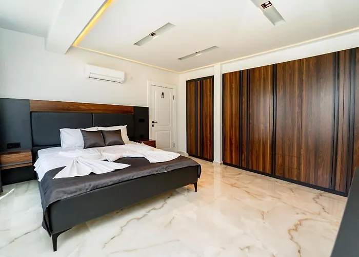 Memories Palace Villa *